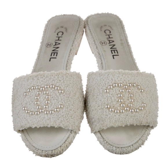 CHANEL Shoes - CHANEL terry cloth tweed white pearl CC Logo Sandals size 6 hard to find